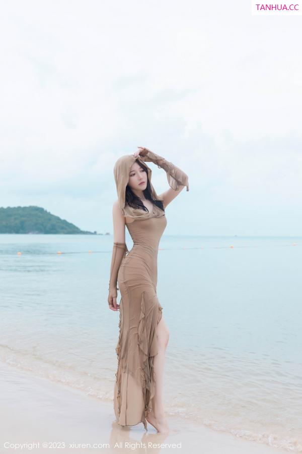 鱼子酱fish  [XiuRen]高清写真图 2023.08.25 No.7288 鱼子酱Fish 沙滩美腿第21张图片